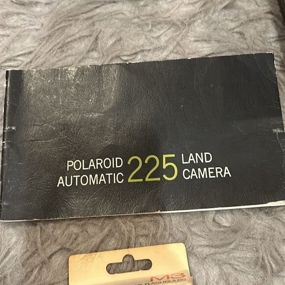 Polaroid vintage 1967 camera with case, cold clip, flash bulbs and photo paper - Picture 4 of 8